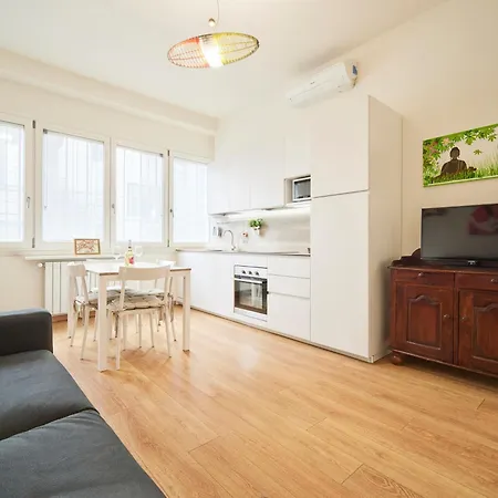 Apartment Splendido Loft In Cenisio - Daniele